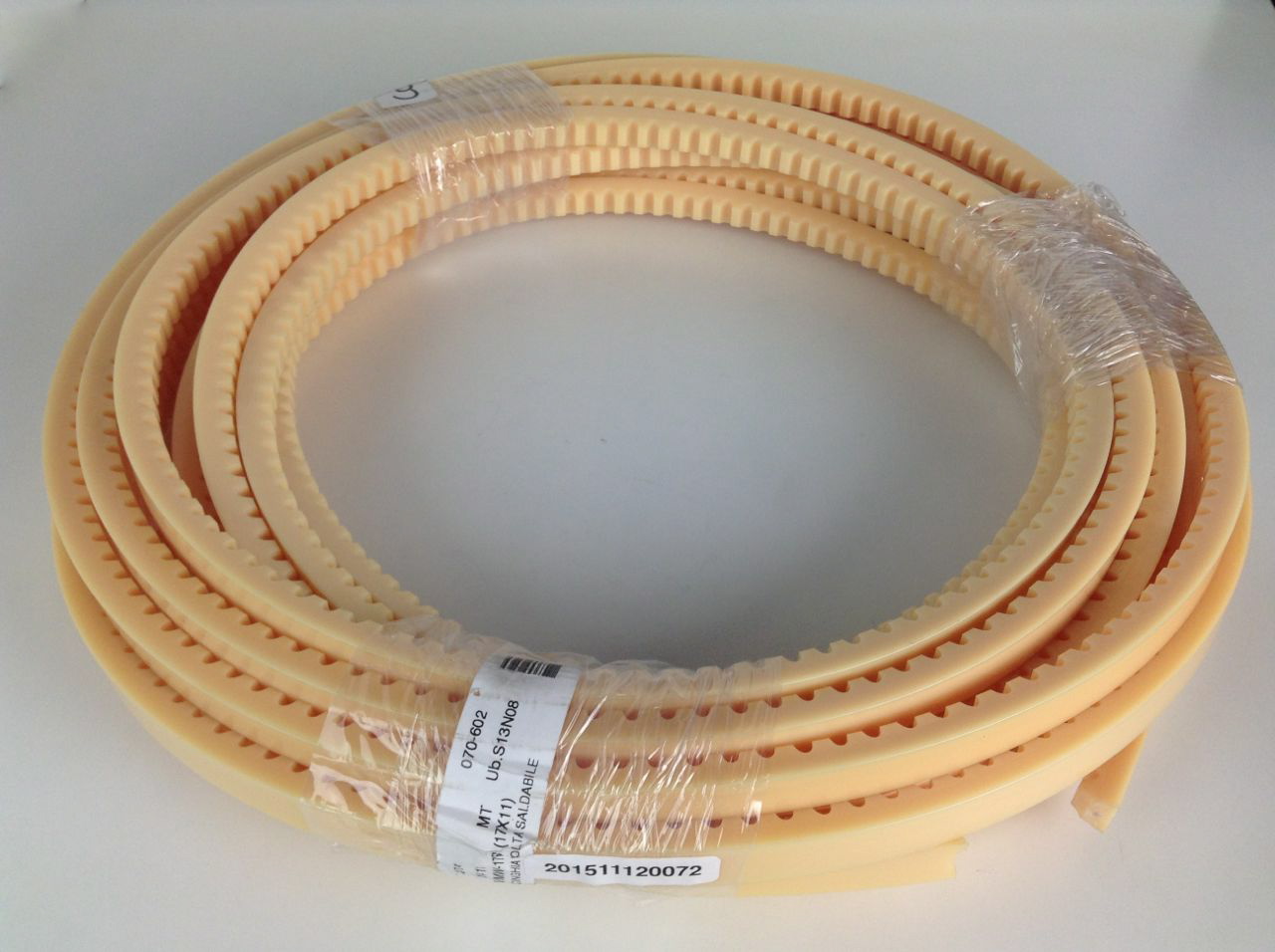 Volta VMW 17/B (17X11) 25 Meter Roll Profile Belt
