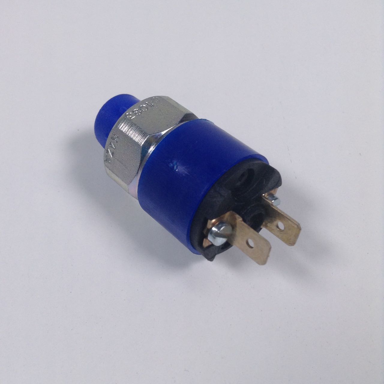 Fox K4ZA NA 1/4 Hydraulic Pressure Switch 20200 Bar New