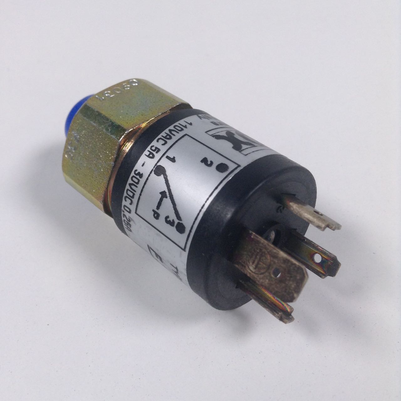 Fox F35 Hydraulic Pressure Switch 10100 Bar New (2 Pieces)