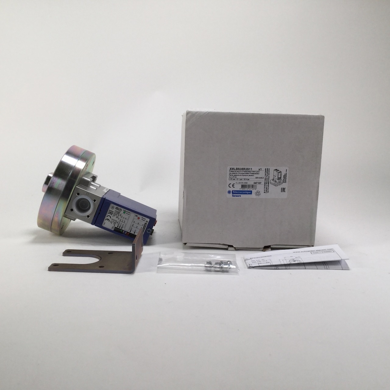 Telemecanique XMLBS35R2S11 Pressure switch Druckschalter XMLB 330 mbar