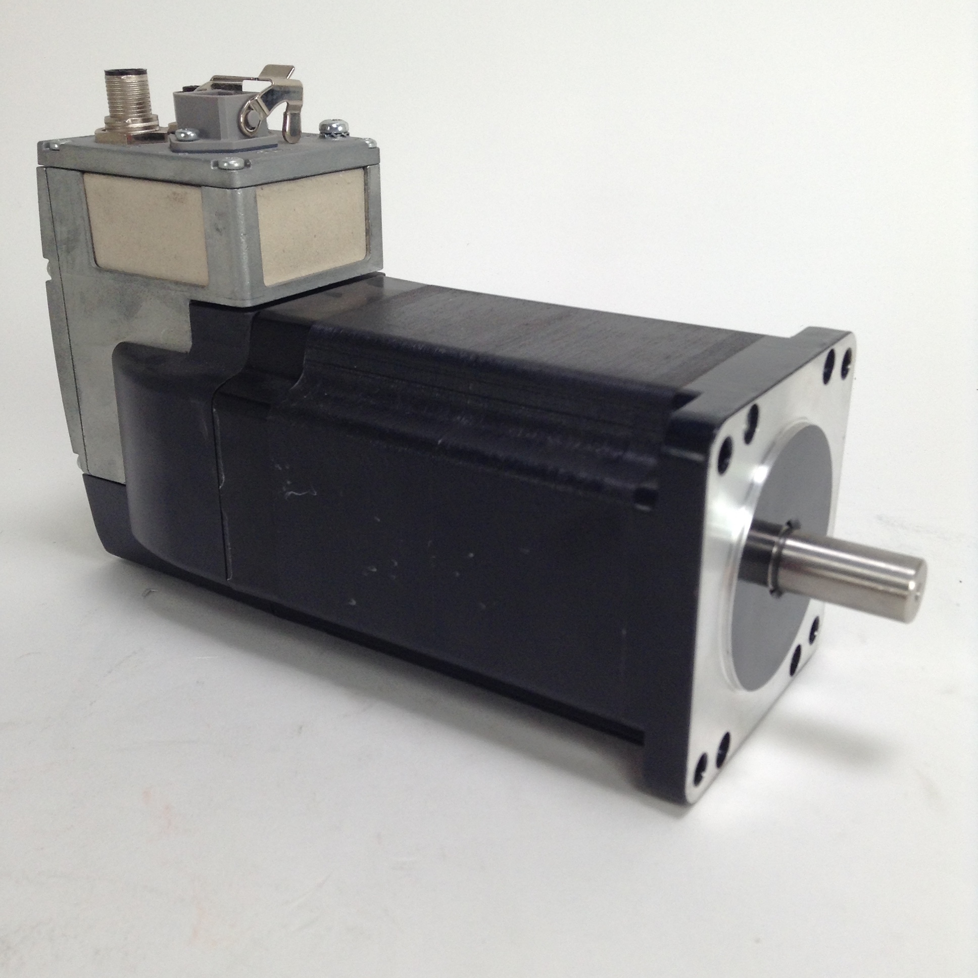 Schneider Electric ILS1R853TC1A0 Berger Lahr Servomotor IFS93/2485ISDS