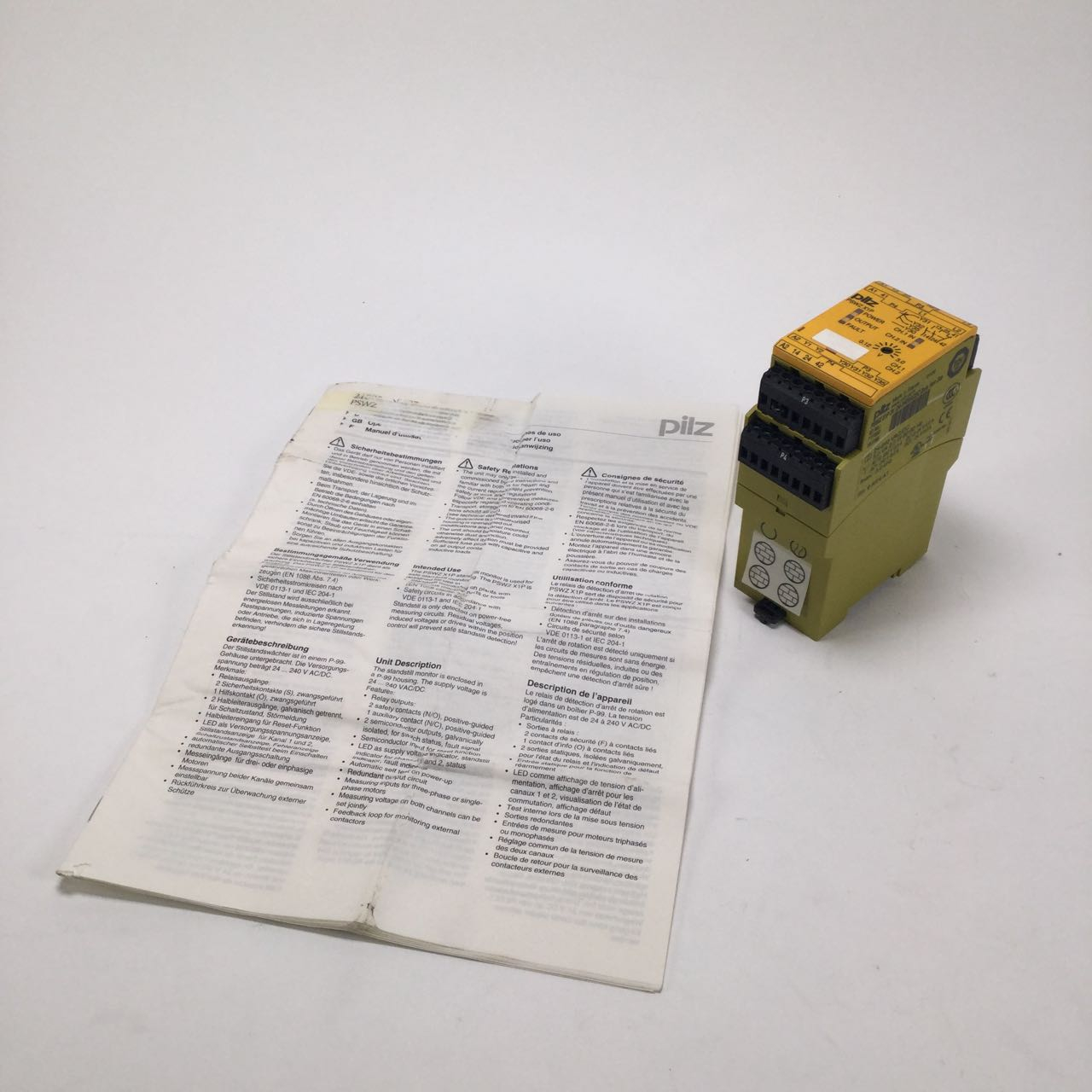 Pilz 777950 safety relay module New NMP