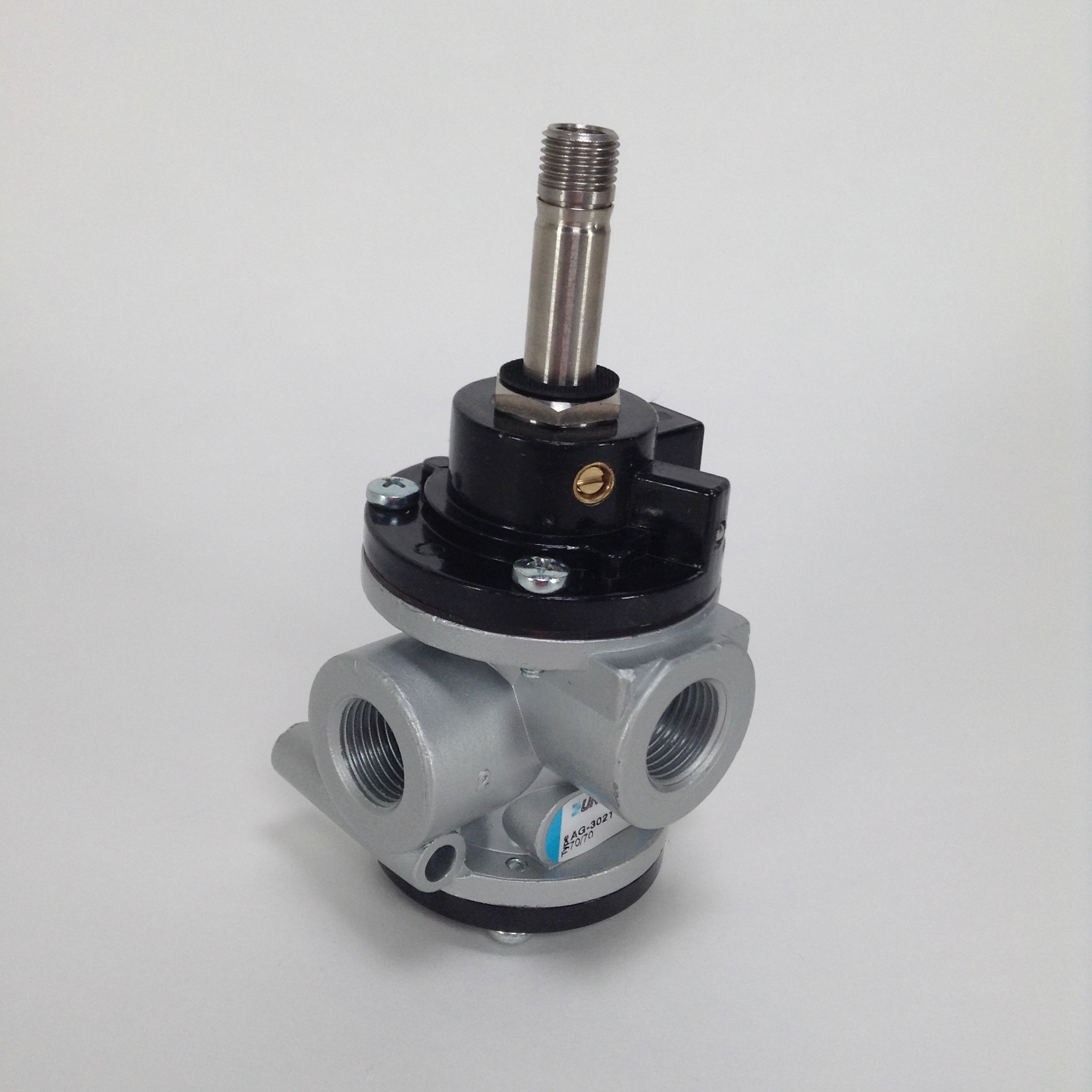 Univer AG3021 Solenoid valve vacuum G1/2 NEW NFP