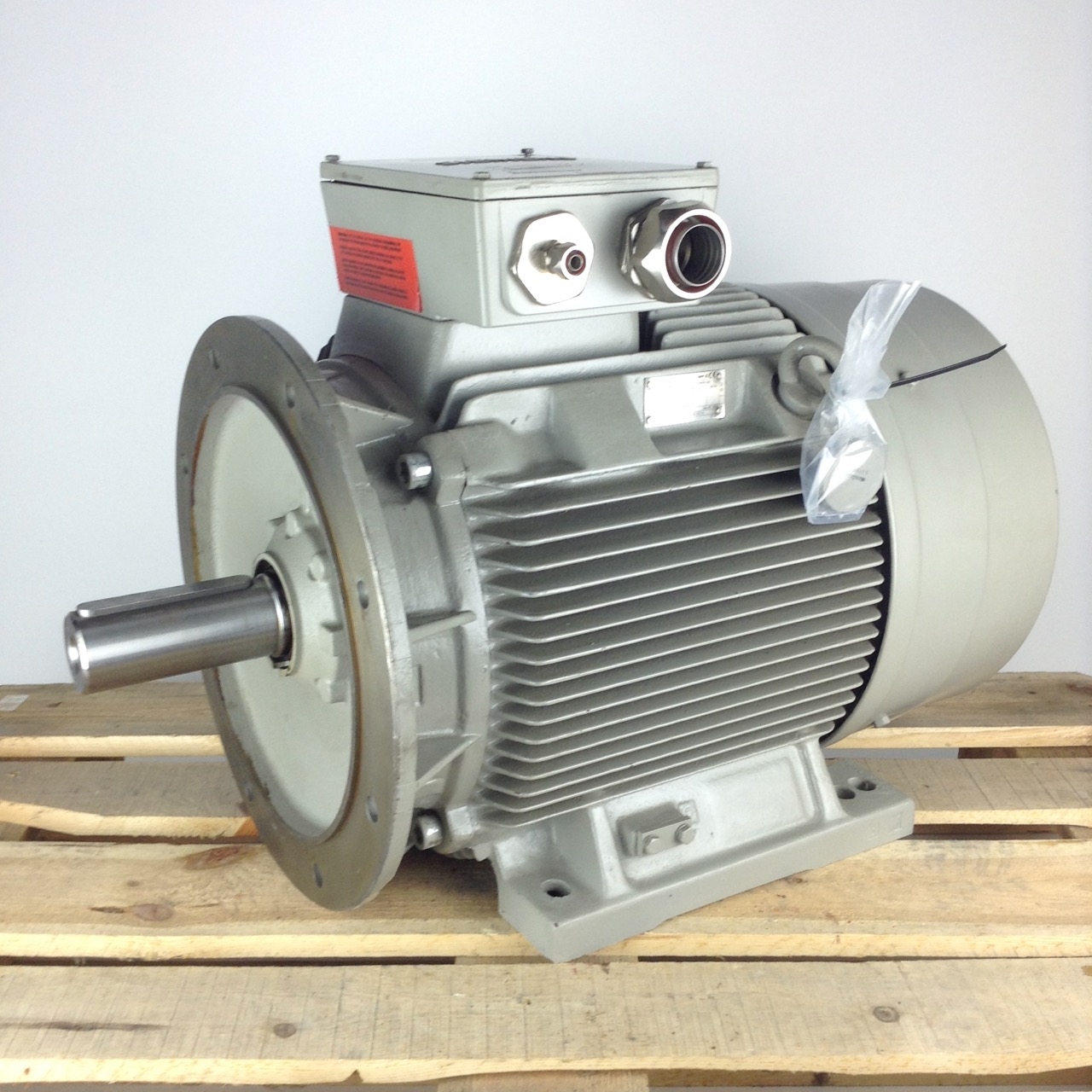 Siemens 1LG4 2204AA60Z Electric Motor 37kW 1500rpm 3Ph 1LG4220 4AA60